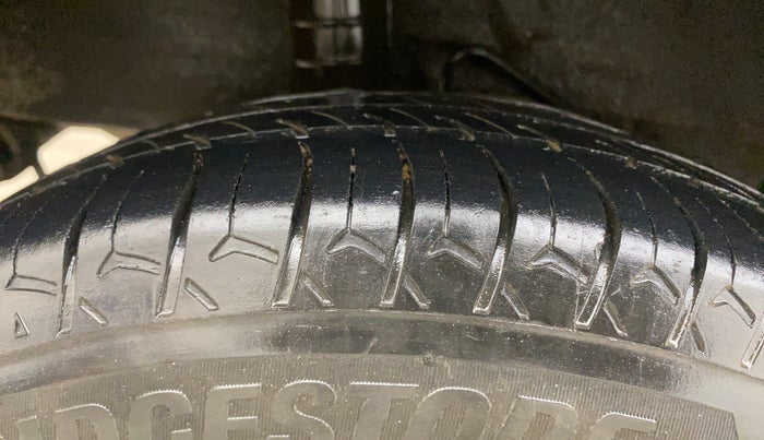 2018 Datsun Go T, Petrol, Manual, 1,20,402 km, Right Rear Tyre Tread