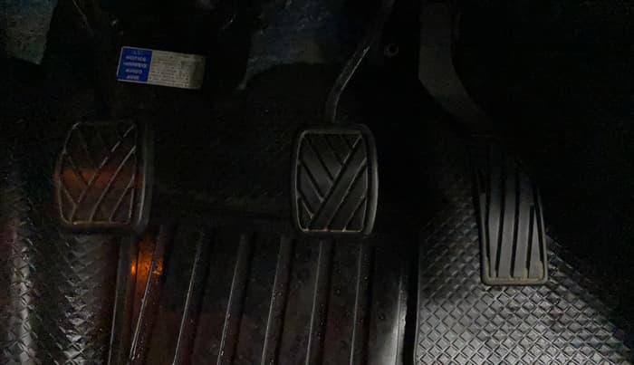 2017 Maruti Vitara Brezza ZDI, Diesel, Manual, 37,841 km, Pedals