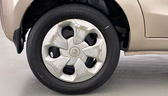 2015 Tata Bolt XM REVOTRON, Petrol, Manual, 52,569 km, Right Rear Wheel