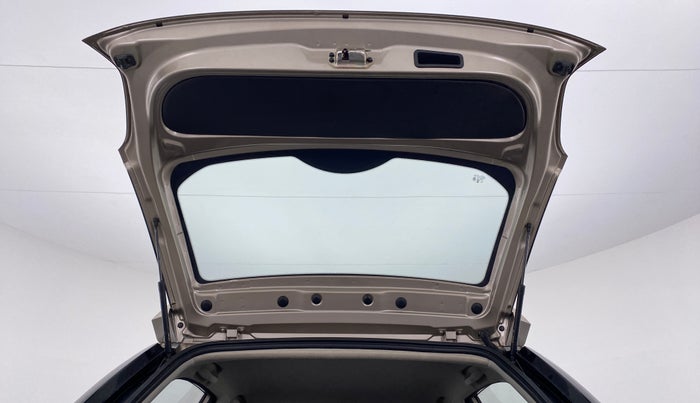 2015 Tata Bolt XM REVOTRON, Petrol, Manual, 52,569 km, Boot Door Open