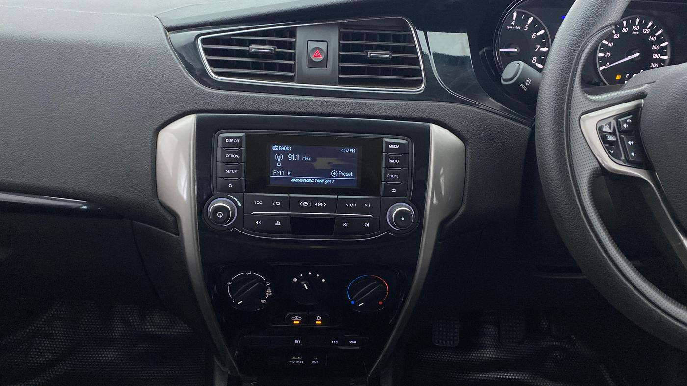 2015 Tata Bolt XM REVOTRON, Petrol, Manual, 52,569 km, Air Conditioner