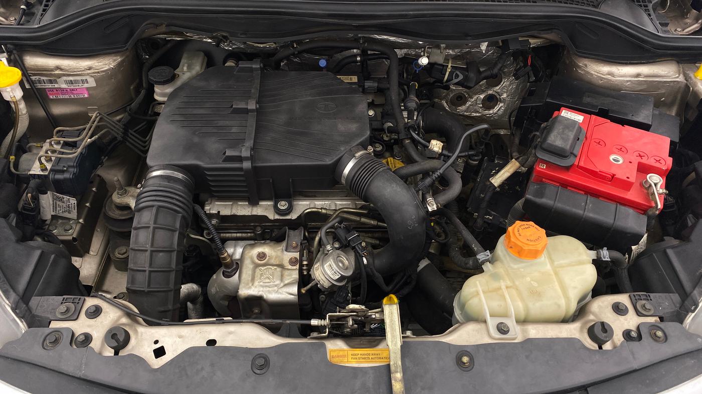 2015 Tata Bolt XM REVOTRON, Petrol, Manual, 52,569 km, Open Bonet
