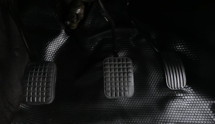 2015 Tata Bolt XM REVOTRON, Petrol, Manual, 52,569 km, Pedals