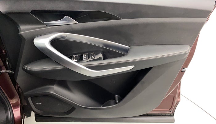 2020 MG HECTOR SMART HYBRID PETROL MT, Petrol, Manual, 21,788 km, Driver Side Door Panels Control