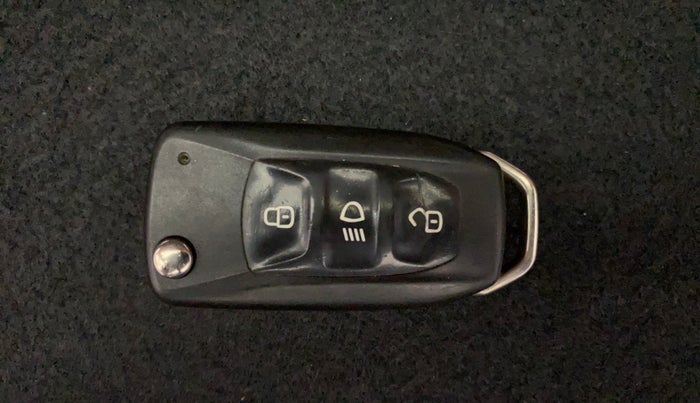 2019 Tata Tiago XZ PLUS PETROL, Petrol, Manual, 31,076 km, Key Close Up