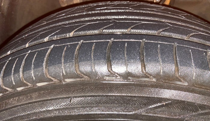 2019 Tata Tiago XZ PLUS PETROL, Petrol, Manual, 31,076 km, Right Front Tyre Tread