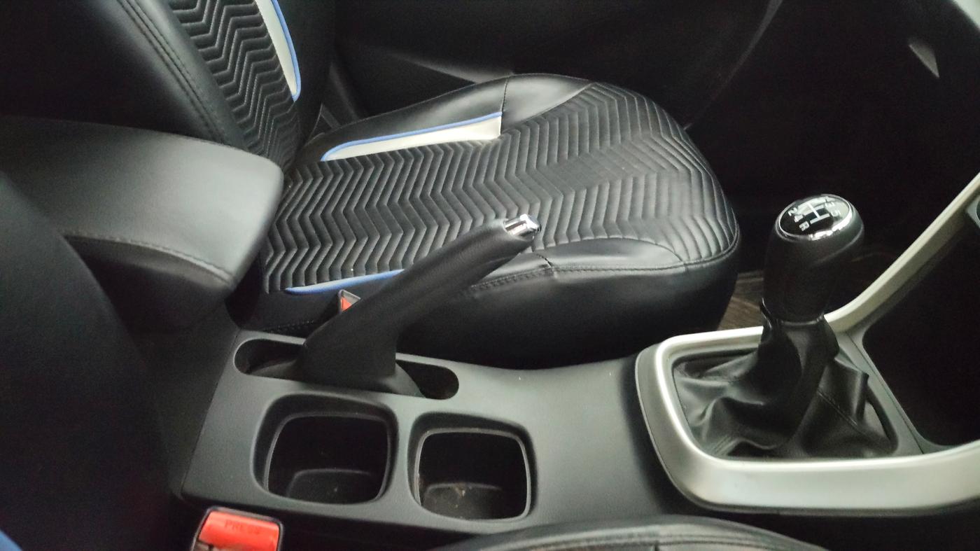 2016 Maruti S Cross ZETA 1.3, Diesel, Manual, 68,230 km, Gear Lever