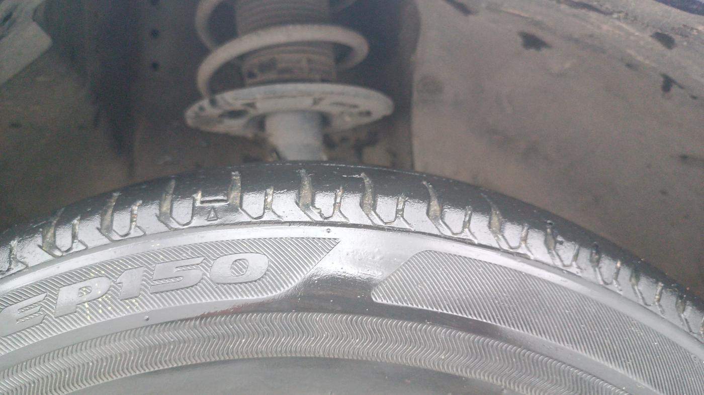 2019 Maruti Swift VXI AMT, Petrol, Automatic, 48,842 km, Right Front Tyre Tread
