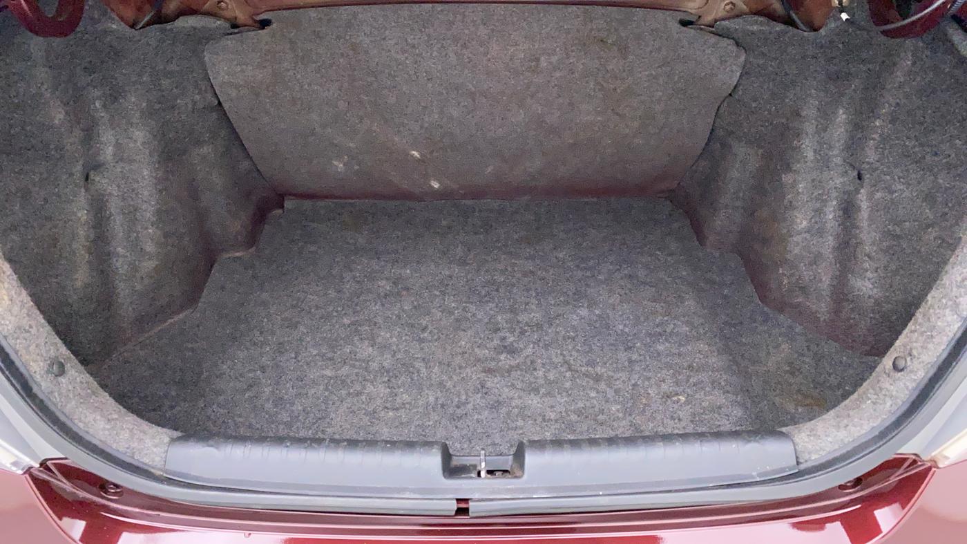 2014 Honda Amaze 1.2 SMT I VTEC, Petrol, Manual, 50,737 km, Boot inside view