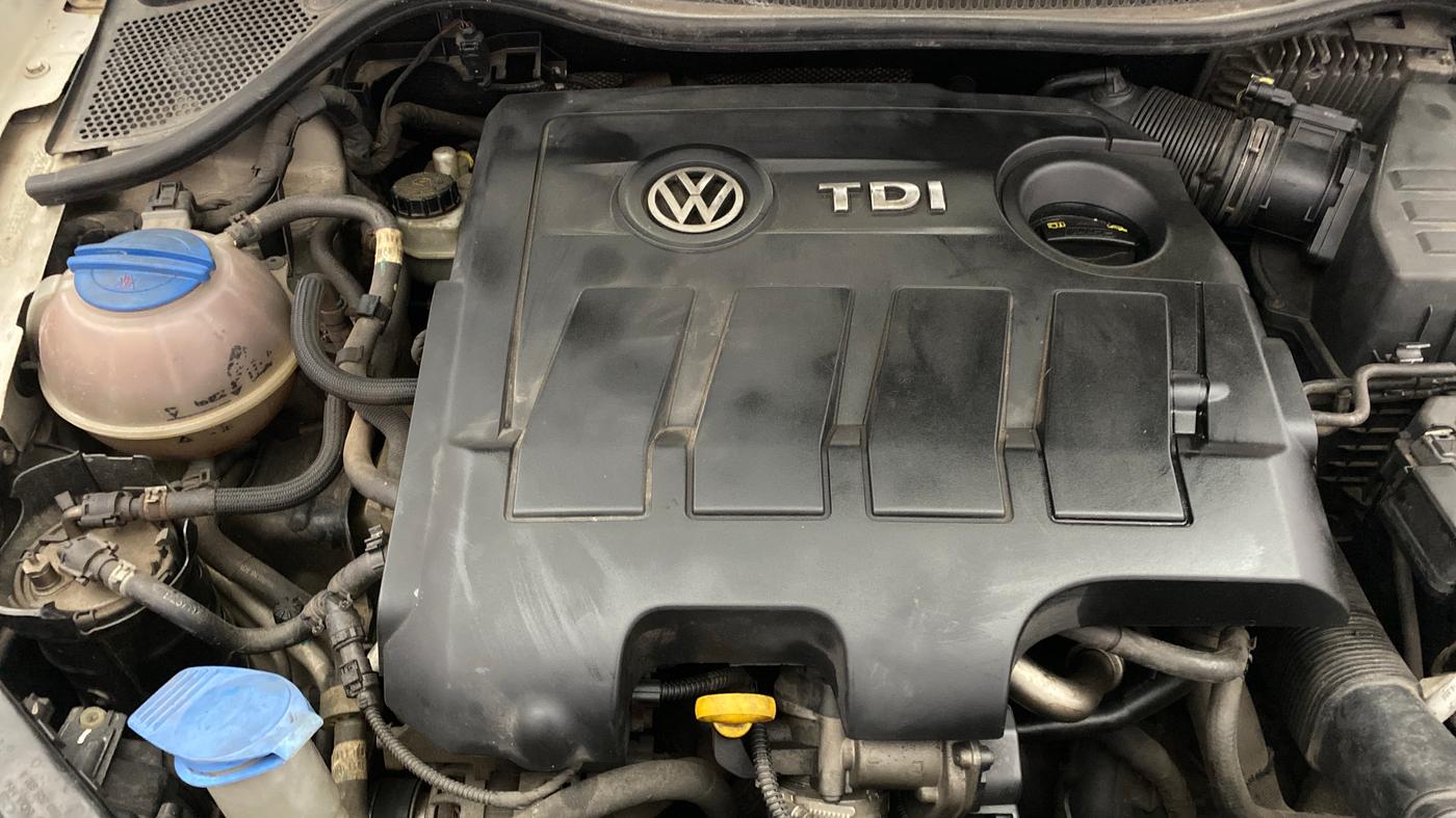 2017 Volkswagen Polo HIGHLINE1.5L, Diesel, Manual, 69,718 km, Engine View - Right