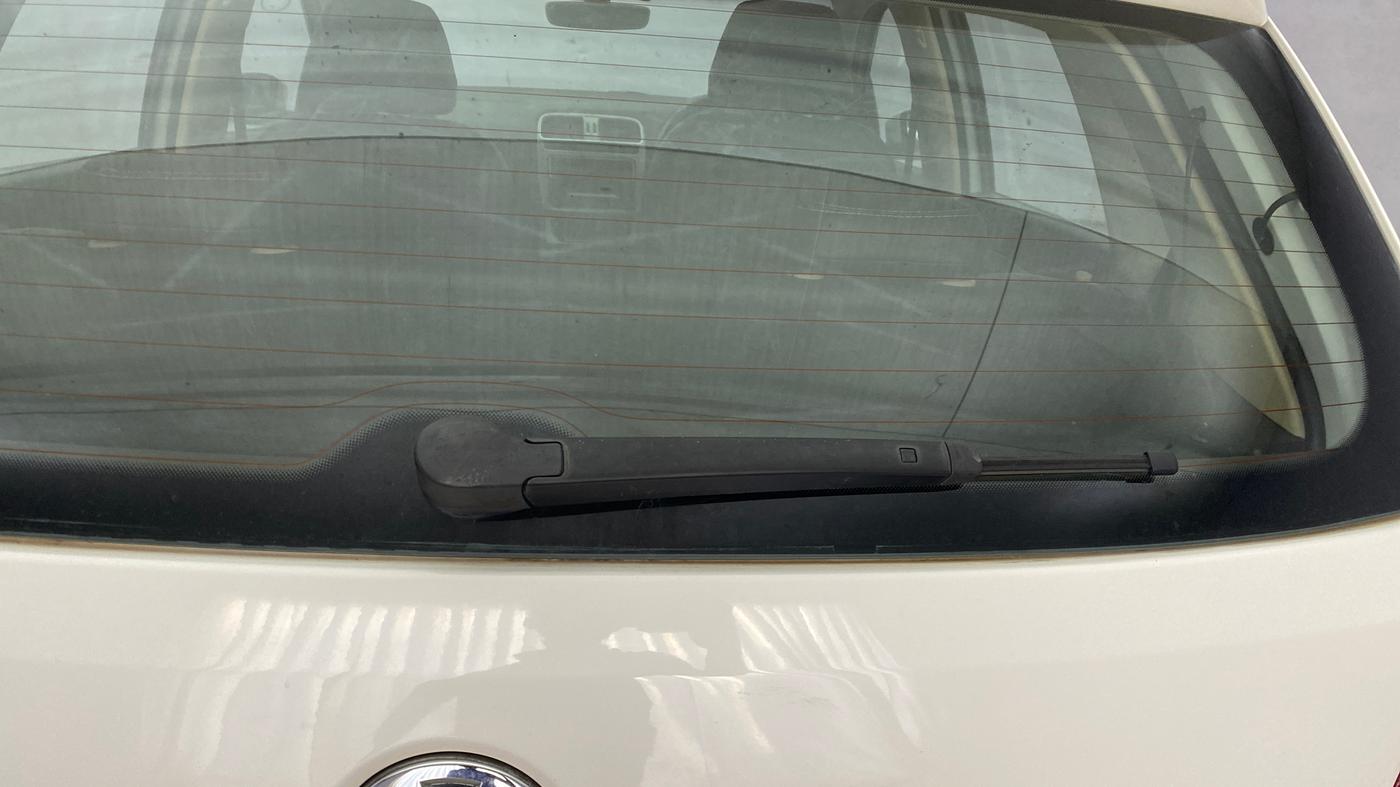 2017 Volkswagen Polo HIGHLINE1.5L, Diesel, Manual, 69,718 km, Rear Wiper