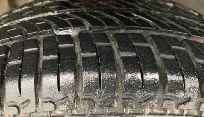2015 Tata Nano TWIST XTA, Petrol, Automatic, 6,328 km, Right Rear Tyre Tread