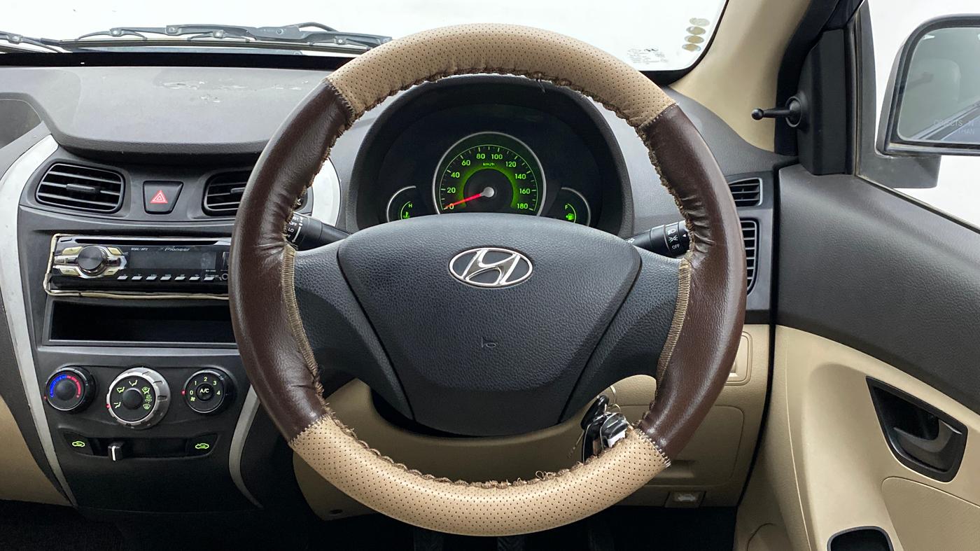 2011 Hyundai Eon MAGNA, Petrol, Manual, 78,848 km, Steering Wheel Close Up