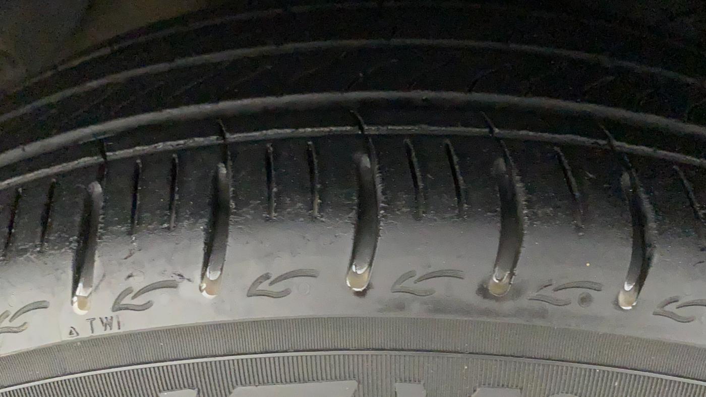 2020 Hyundai AURA SX PLUS 1.2 AMT, Petrol, Automatic, 26,202 km, Left Front Tyre Tread