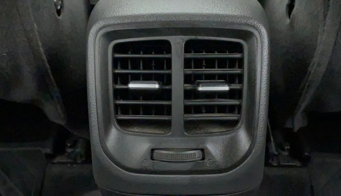 2020 Hyundai AURA SX PLUS 1.2 AMT, Petrol, Automatic, 26,202 km, Rear AC Vents