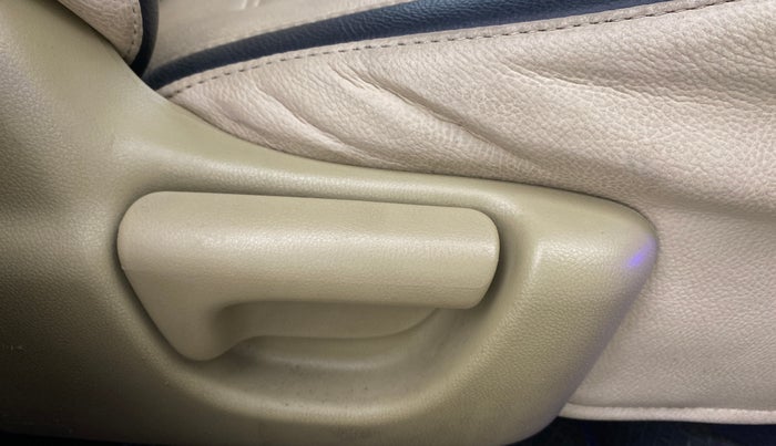 2014 Honda Amaze 1.2L I-VTEC EX, Petrol, Manual, 1,12,676 km, Driver Side Adjustment Panel