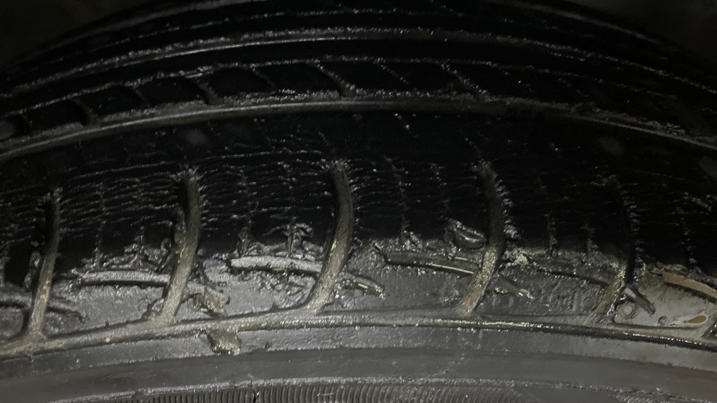 2017 Maruti Baleno DELTA PETROL 1.2, Petrol, Manual, 58,169 km, Right Front Tyre Tread