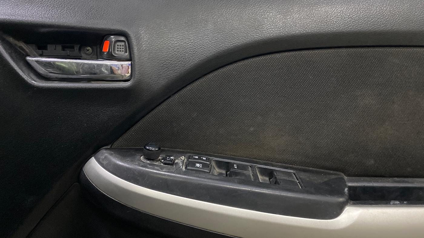 2017 Maruti Baleno DELTA PETROL 1.2, Petrol, Manual, 58,169 km, Driver Side Door Panels Control
