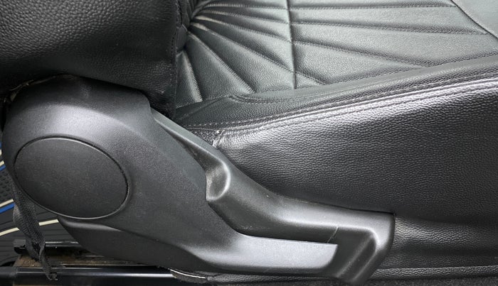 2019 Maruti Baleno DELTA PETROL 1.2, Petrol, Manual, 42,343 km, Driver Side Adjustment Panel