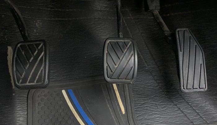 2019 Maruti Baleno DELTA PETROL 1.2, Petrol, Manual, 42,343 km, Pedals