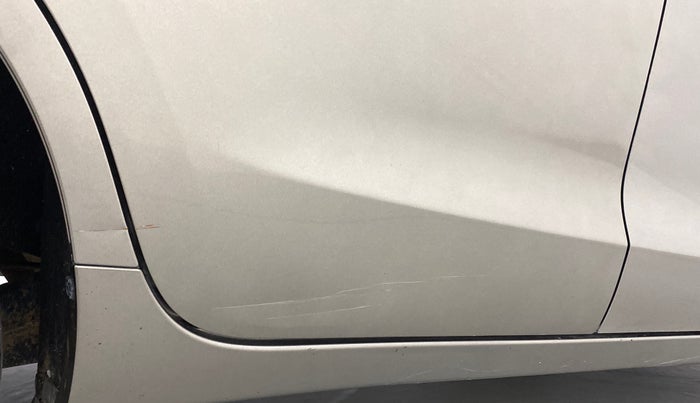 2019 Maruti Baleno DELTA PETROL 1.2, Petrol, Manual, 42,343 km, Right rear door - Minor scratches