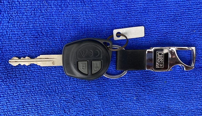 2019 Maruti Baleno DELTA PETROL 1.2, Petrol, Manual, 42,343 km, Key Close Up