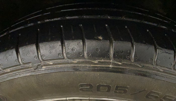 2017 Hyundai Creta SX PLUS 1.6 PETROL, Petrol, Manual, 98,739 km, Right Front Tyre Tread