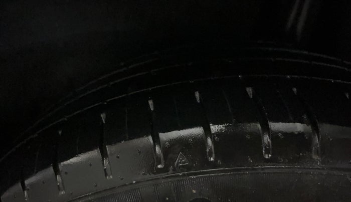 2021 Maruti Baleno ZETA PETROL 1.2, Petrol, Manual, 90,658 km, Left Rear Tyre Tread