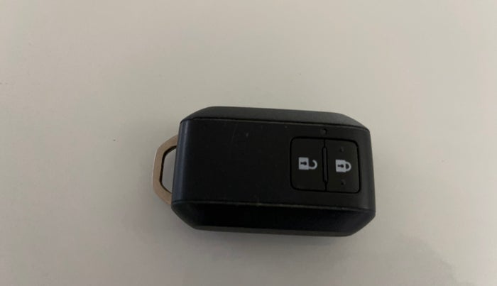 2021 Maruti Baleno ZETA PETROL 1.2, Petrol, Manual, 90,658 km, Key Close Up