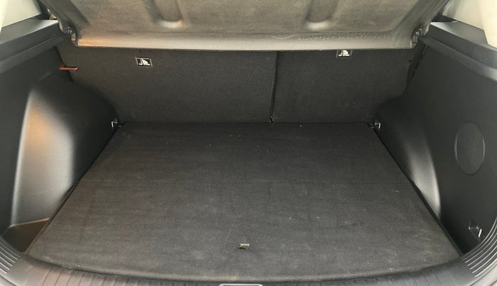 2023 KIA SELTOS  HTX PLUS 1.5 TURBO PETROL IMT, Petrol, Manual, 6,335 km, Boot Inside