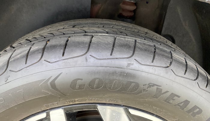 2023 KIA SELTOS  HTX PLUS 1.5 TURBO PETROL IMT, Petrol, Manual, 6,335 km, Left Rear Tyre Tread