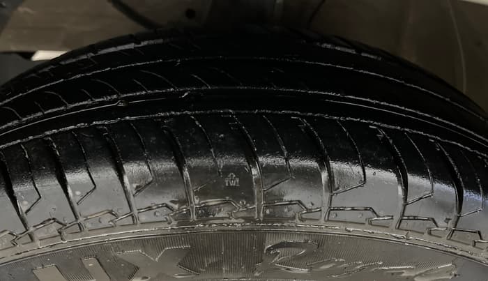 2023 Maruti Swift LXI, Petrol, Manual, 21,333 km, Left Front Tyre Tread