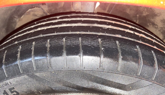 2019 Maruti Swift ZXI AMT, Petrol, Automatic, 60,014 km, Left Front Tyre Tread