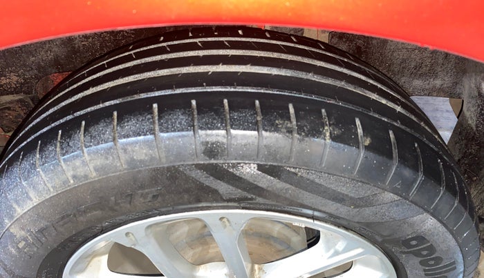 2019 Maruti Swift ZXI AMT, Petrol, Automatic, 60,014 km, Left Rear Tyre Tread