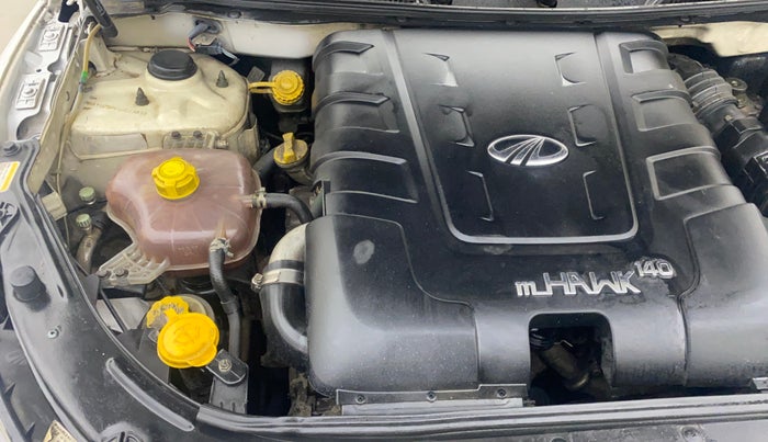 2016 Mahindra XUV500 W10 AT, Diesel, Automatic, 99,877 km, Engine View - Right