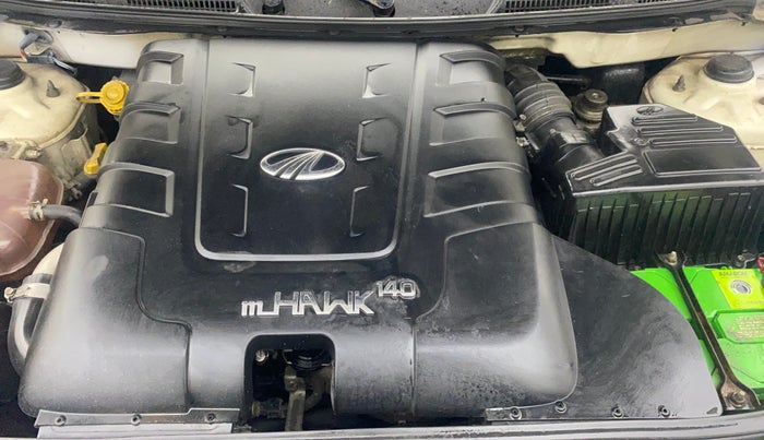 2016 Mahindra XUV500 W10 AT, Diesel, Automatic, 99,877 km, Engine View
