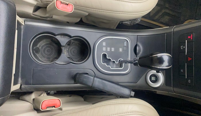 2016 Mahindra XUV500 W10 AT, Diesel, Automatic, 99,877 km, Gear Lever