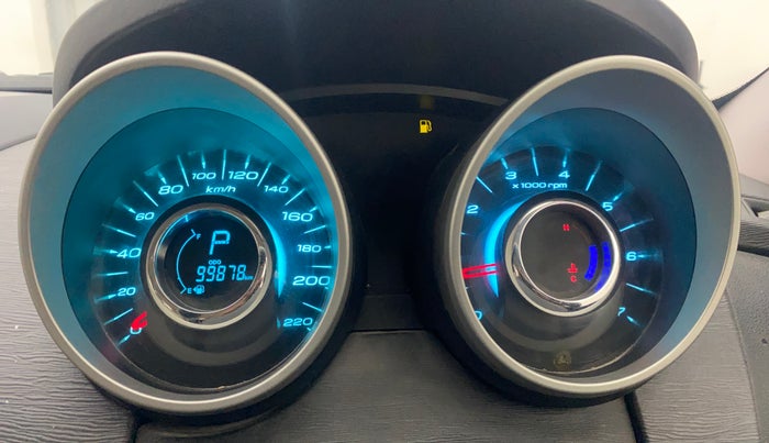 2016 Mahindra XUV500 W10 AT, Diesel, Automatic, 99,877 km, Odometer Image