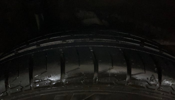 2018 Hyundai Verna 1.6 VTVT SX (O) AT, Petrol, Automatic, 90,449 km, Right Rear Tyre Tread