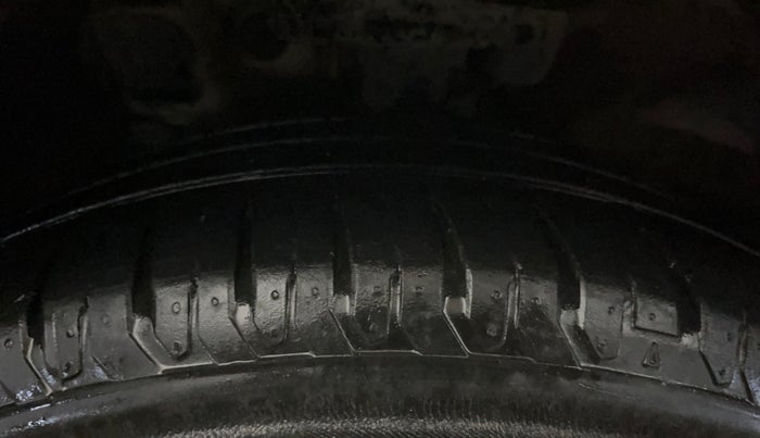 2018 Hyundai Verna 1.6 VTVT SX (O) AT, Petrol, Automatic, 90,449 km, Left Front Tyre Tread