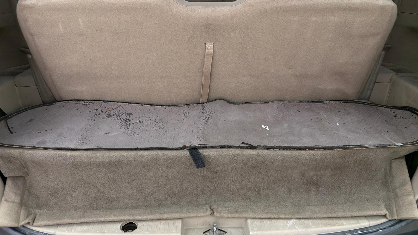 2016 Maruti Ertiga VXI CNG, CNG, Manual, 74,773 km, Boot Inside