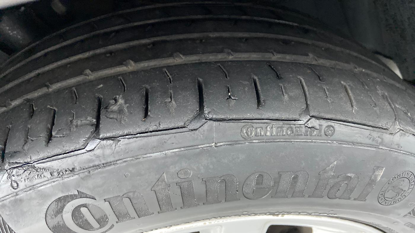 2014 Audi A3 35TDI PREMIUM, Diesel, Automatic, 34,242 km, Right Front Tyre Tread