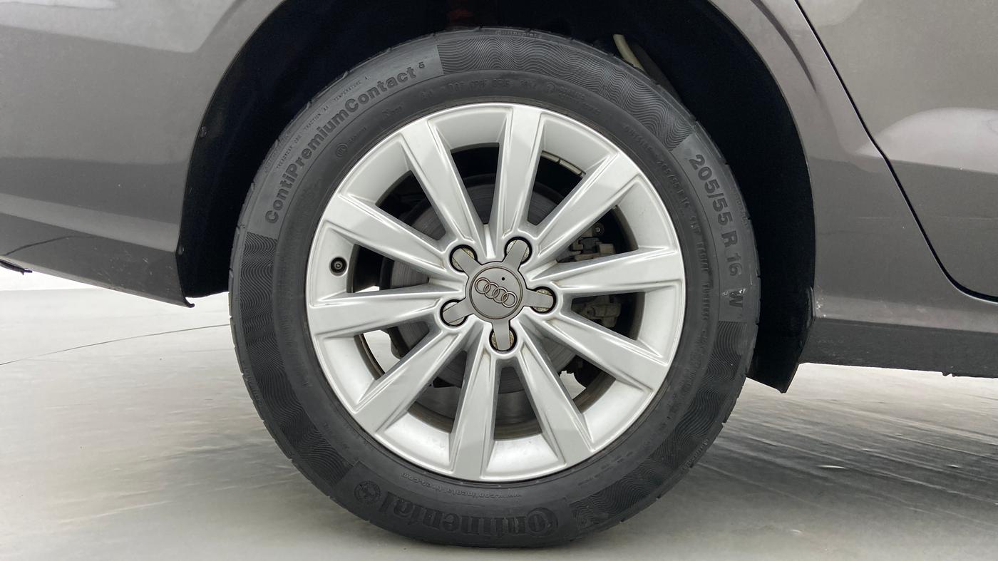 2014 Audi A3 35TDI PREMIUM, Diesel, Automatic, 34,242 km, Right Rear Wheel