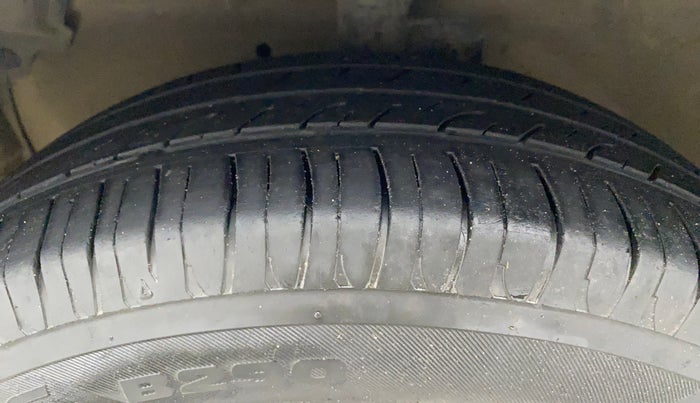 2018 Maruti Celerio ZXI AMT, Petrol, Automatic, 83,344 km, Left Front Tyre Tread