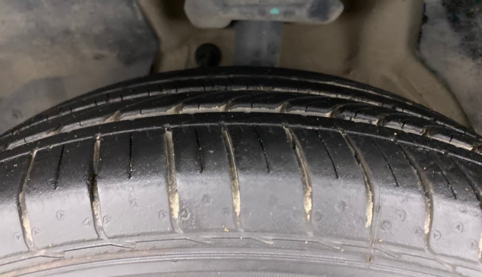 2020 MG HECTOR SHARP 1.5 DCT PETROL, Petrol, Automatic, 15,343 km, Left Front Tyre Tread