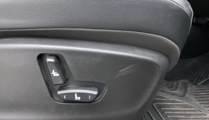 2020 MG HECTOR SHARP 1.5 DCT PETROL, Petrol, Automatic, 15,343 km, Driver Side Adjustment Panel