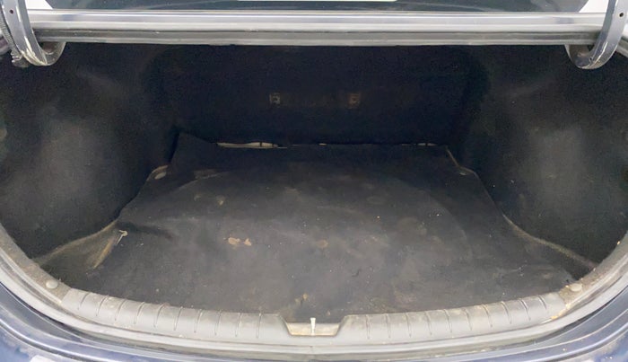 2021 Hyundai Verna E 1.5 PETROL, Petrol, Manual, 33,832 km, Boot Inside
