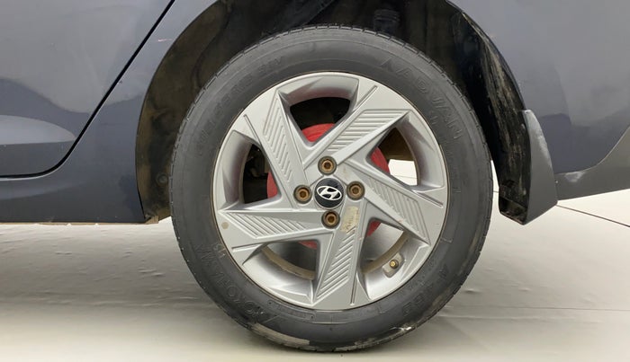 2021 Hyundai Verna E 1.5 PETROL, Petrol, Manual, 33,832 km, Left Rear Wheel