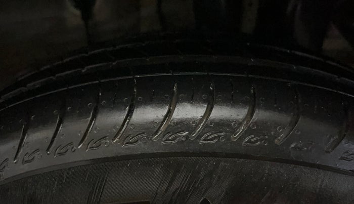 2018 Hyundai Elite i20 ASTA 1.2 (O), Petrol, Manual, 47,030 km, Left Rear Tyre Tread