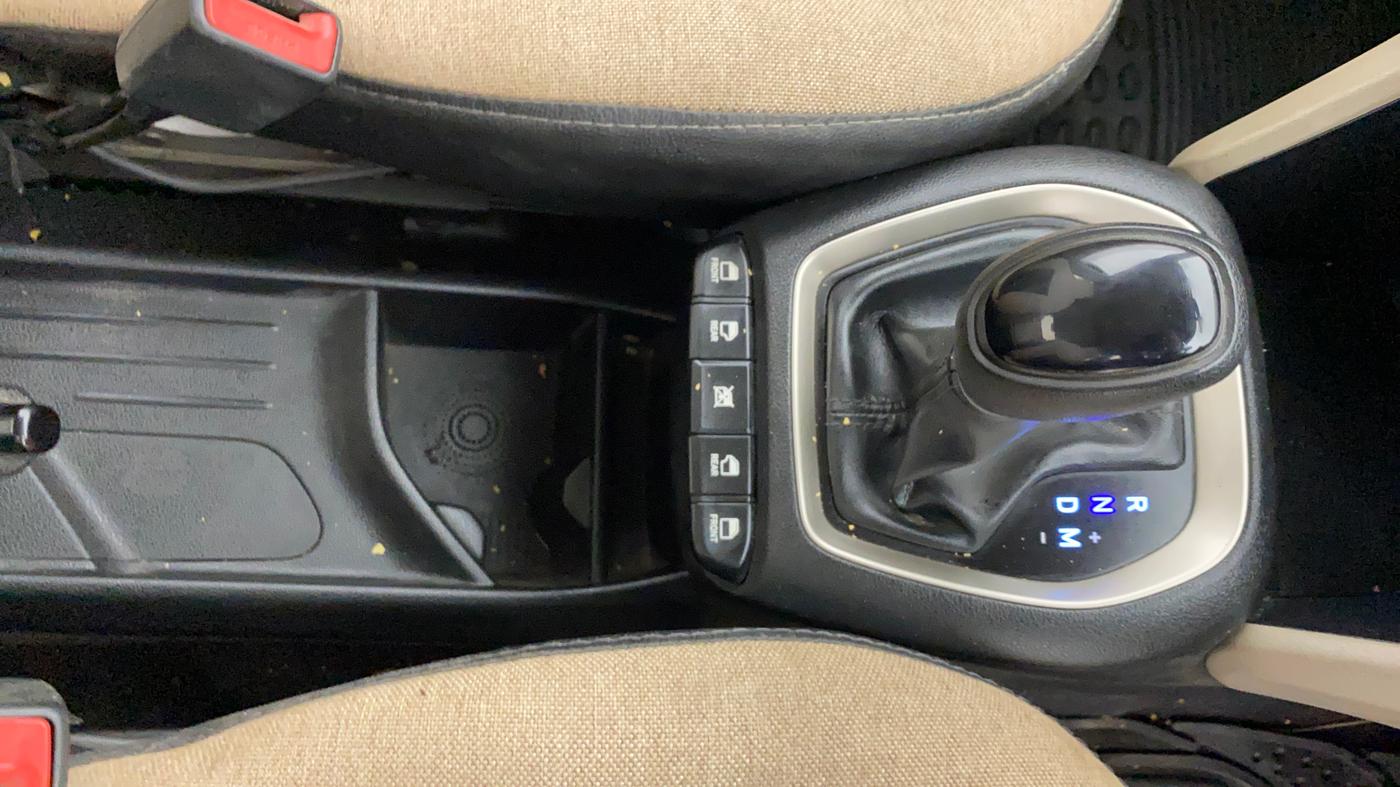 2021 Hyundai NEW SANTRO SPORTZ AMT, Petrol, Automatic, 13,801 km, Gear Lever
